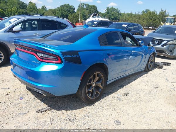 2016 DODGE CHARGER SXT