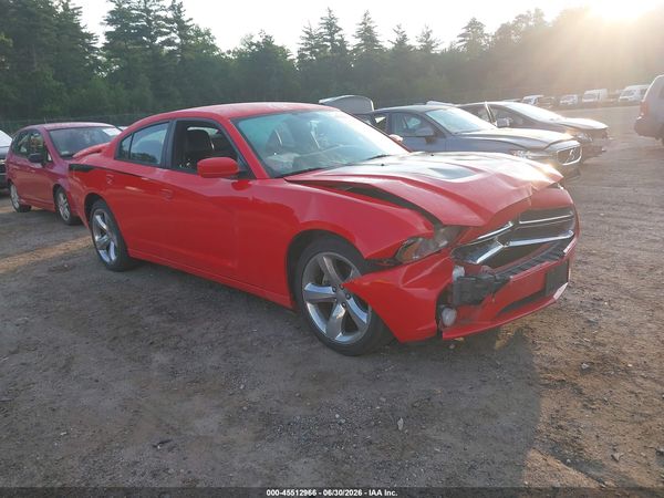 2013 DODGE CHARGER SXT