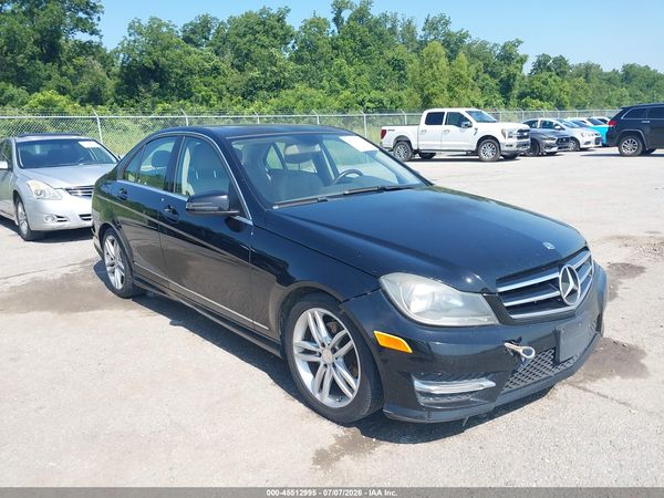 2013 MERCEDES-BENZ C 250 SPORT