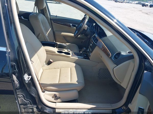 2013 MERCEDES-BENZ C 250 SPORT