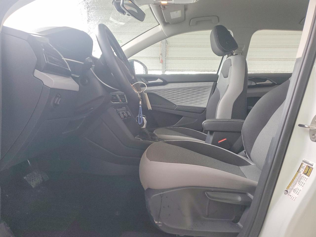 2024 VOLKSWAGEN TAOS S