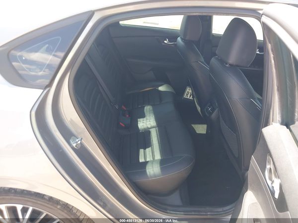 2022 KIA FORTE GT-LINE