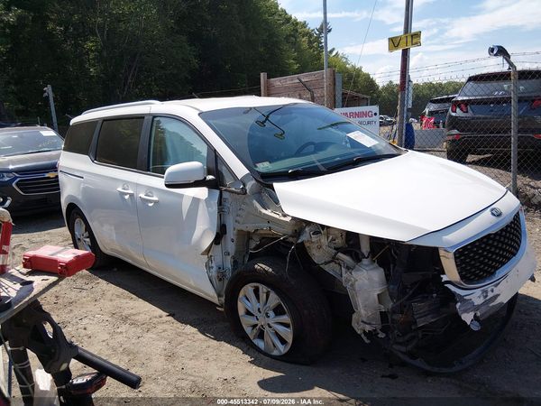 2017 KIA SEDONA LX