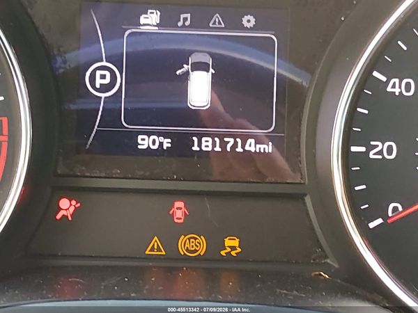 2017 KIA SEDONA LX