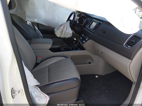 2017 KIA SEDONA LX
