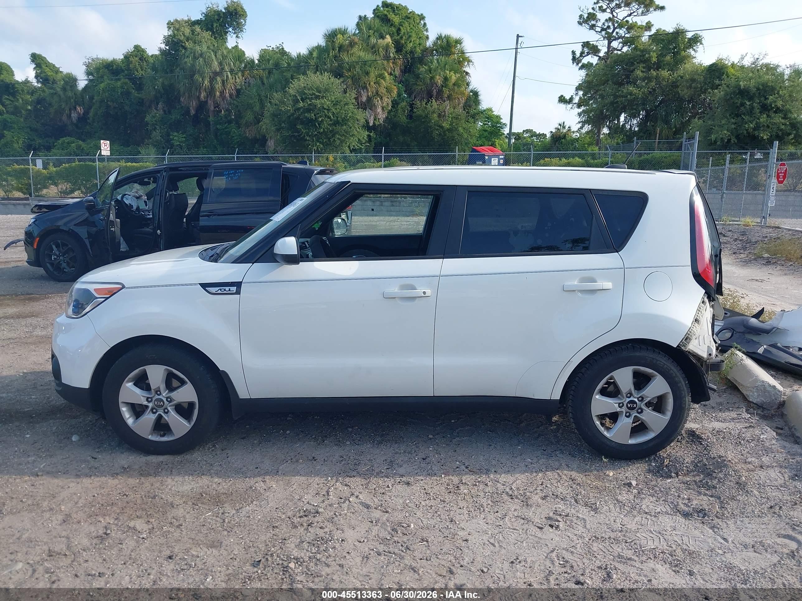 2019 KIA SOUL Base