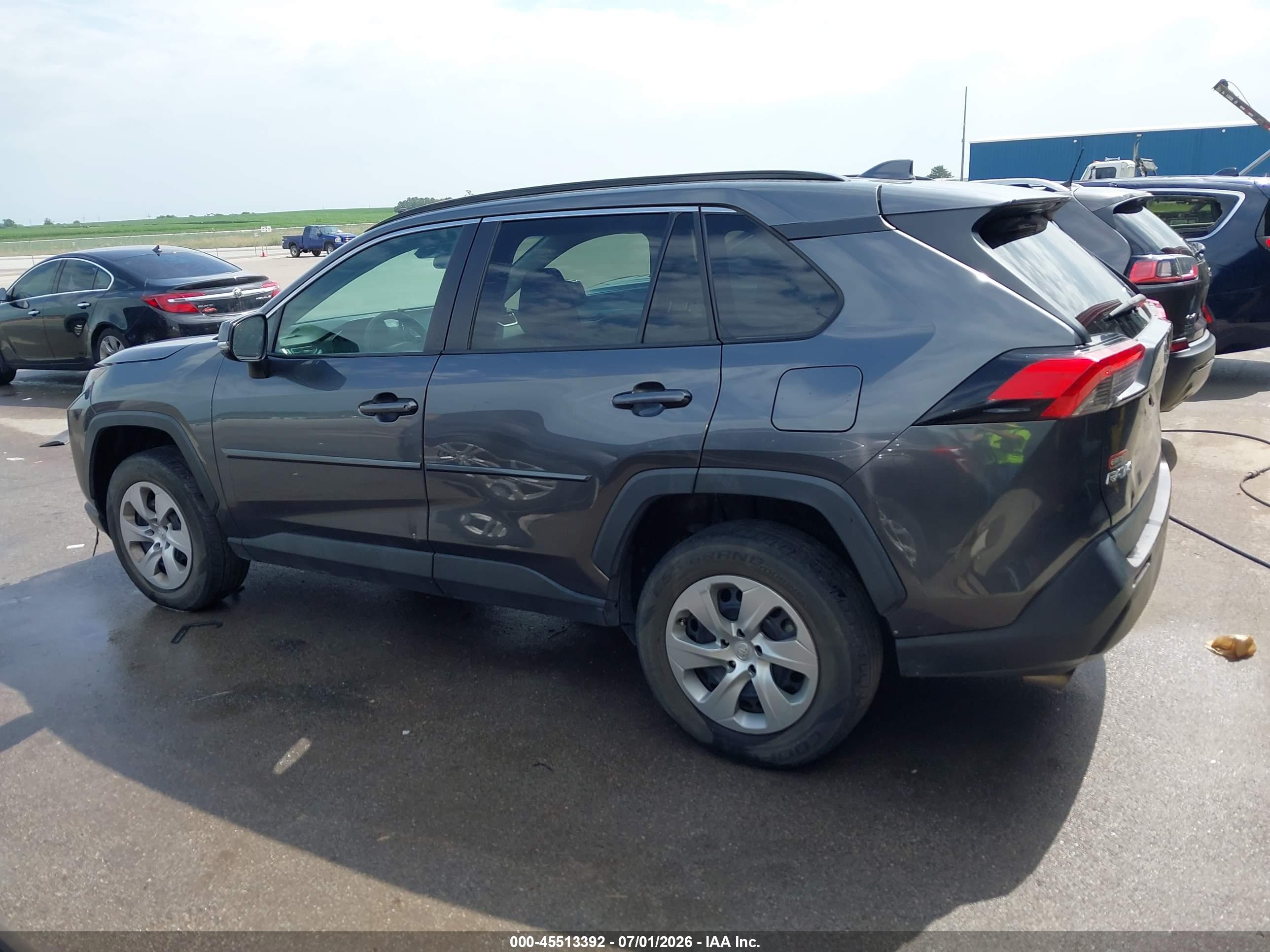 2021 TOYOTA RAV4 LE
