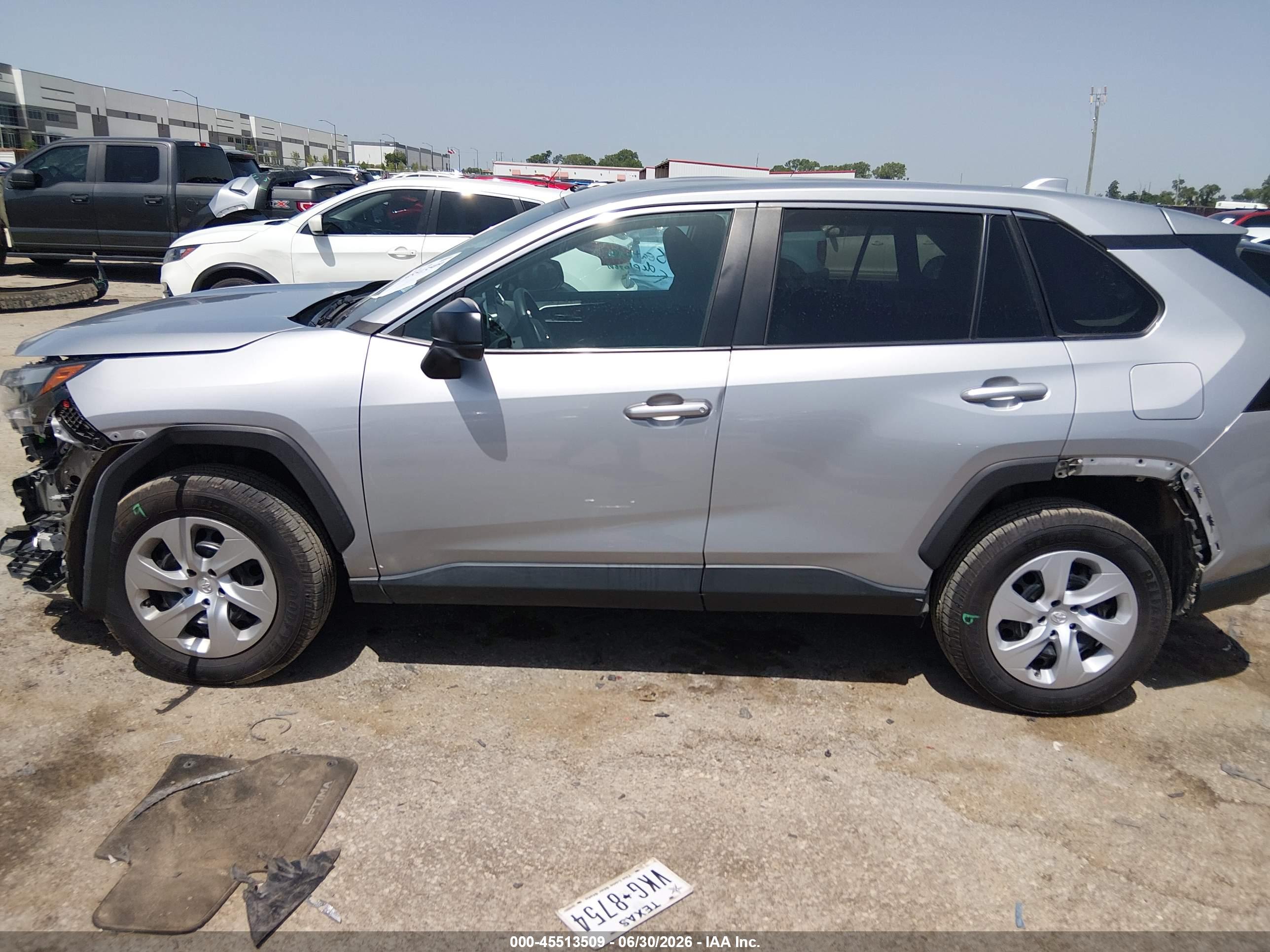 2023 TOYOTA RAV4 LE