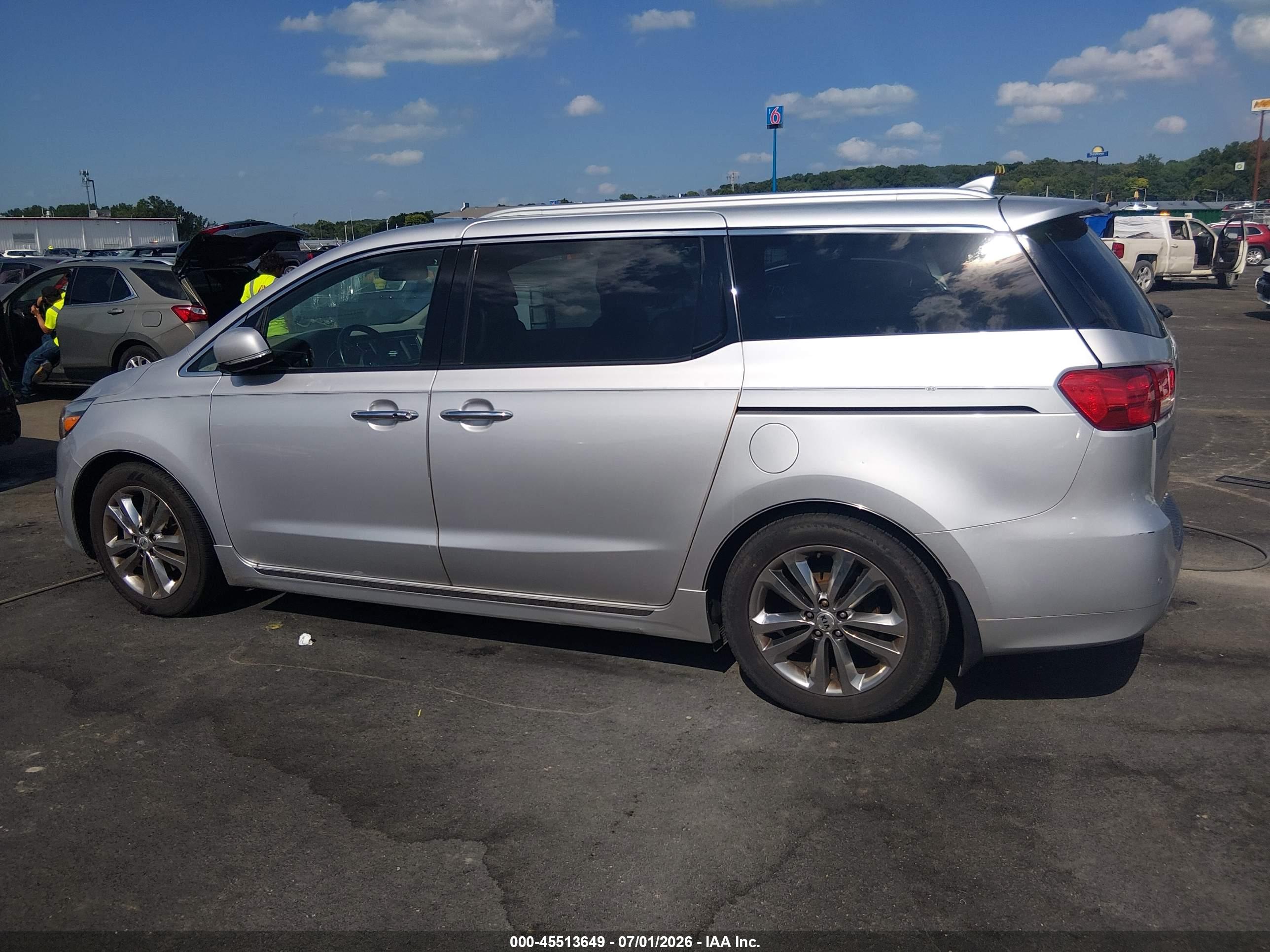 2016 KIA SEDONA SX LUXURY