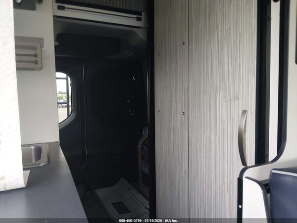 2022 MERCEDES-BENZ SPRINTER 2500 STANDARD ROOF V6