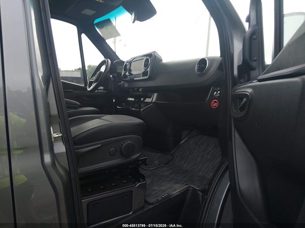 2022 MERCEDES-BENZ SPRINTER 2500 STANDARD ROOF V6