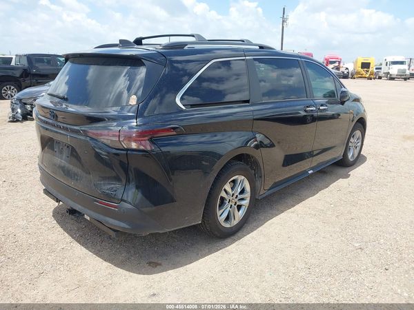 2023 TOYOTA SIENNA WOODLAND EDITION — I4