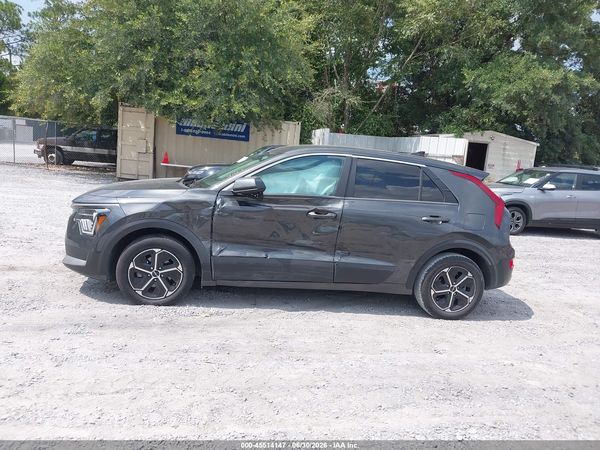 2025 KIA NIRO LX