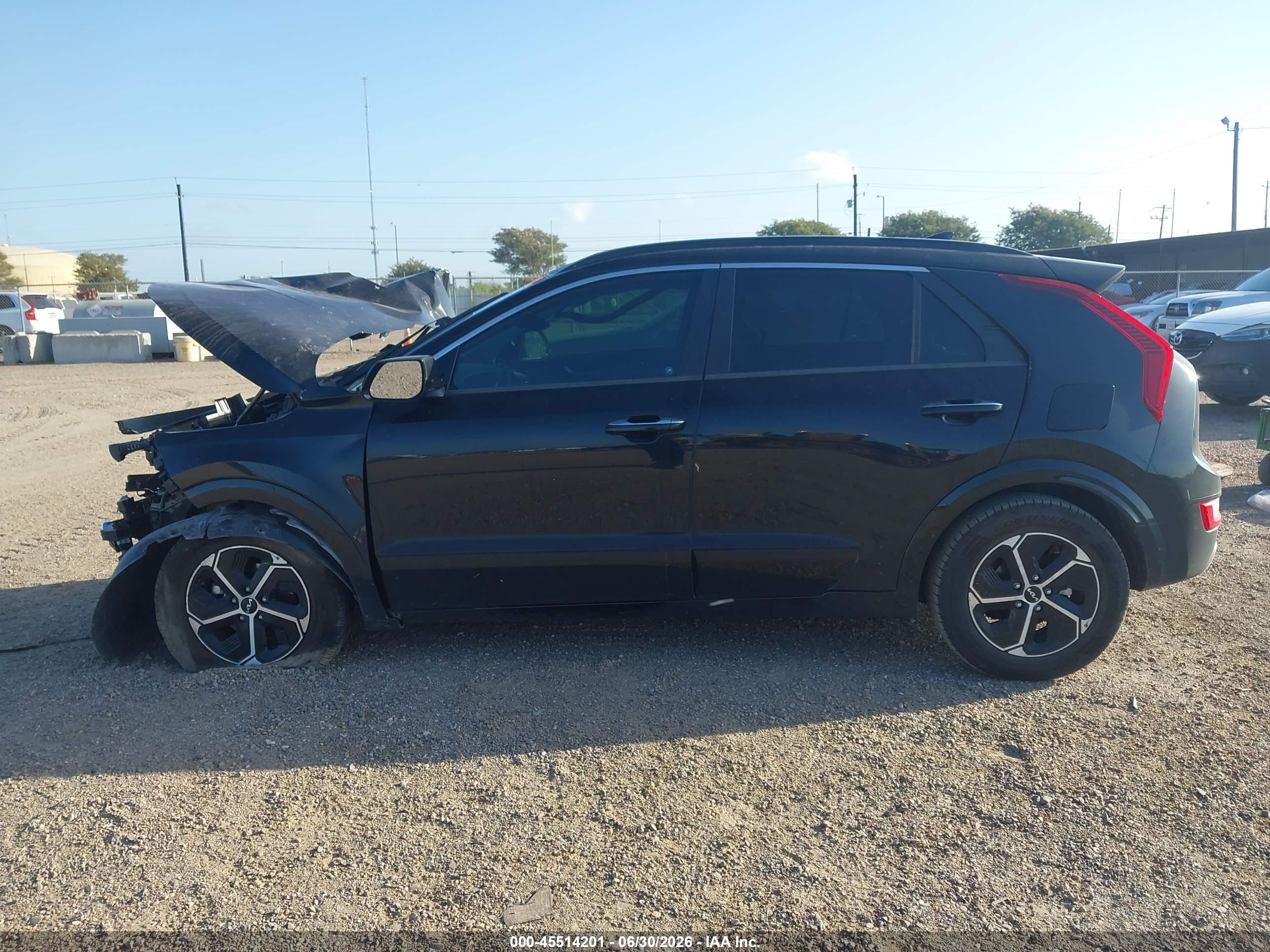 2025 KIA NIRO SX