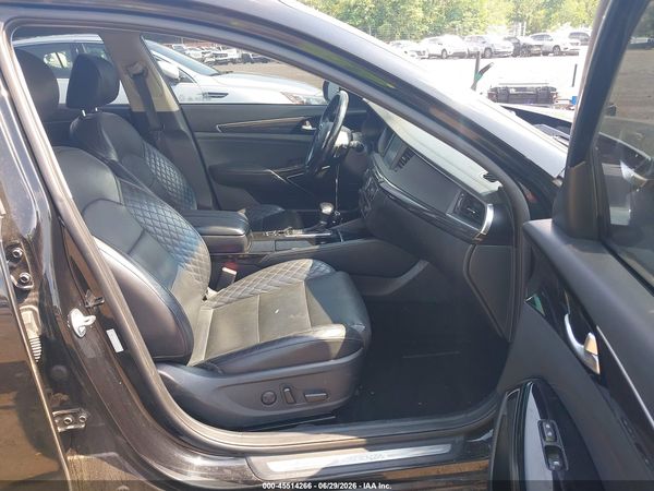 2018 KIA CADENZA LIMITED