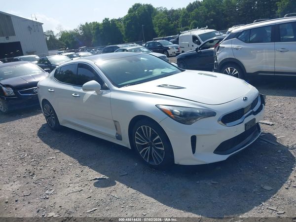 2018 KIA STINGER PREMIUM