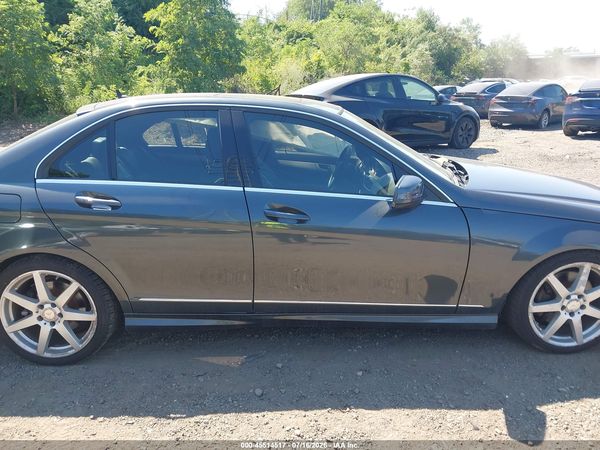 2013 MERCEDES-BENZ C 300 SPORT 4MATIC