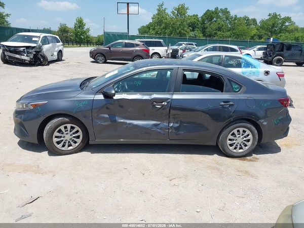 2023 KIA FORTE LX