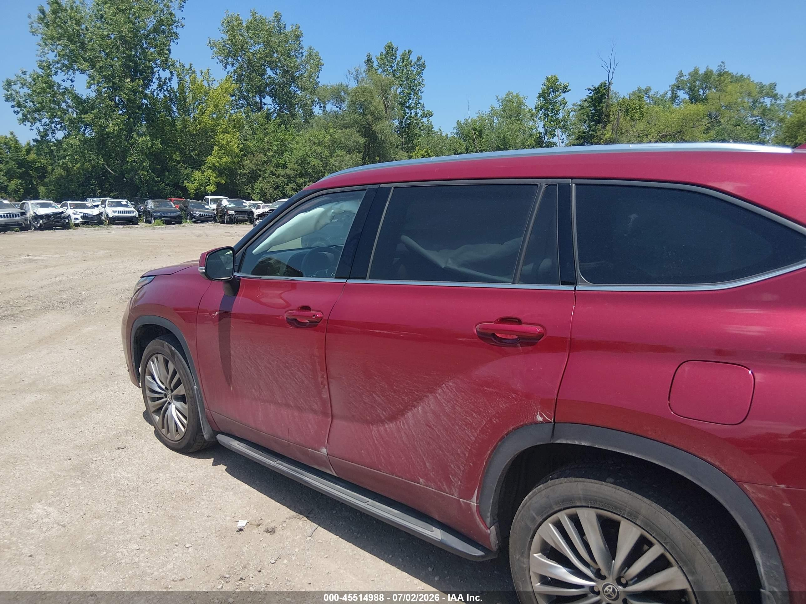 2021 TOYOTA HIGHLANDER PLATINUM