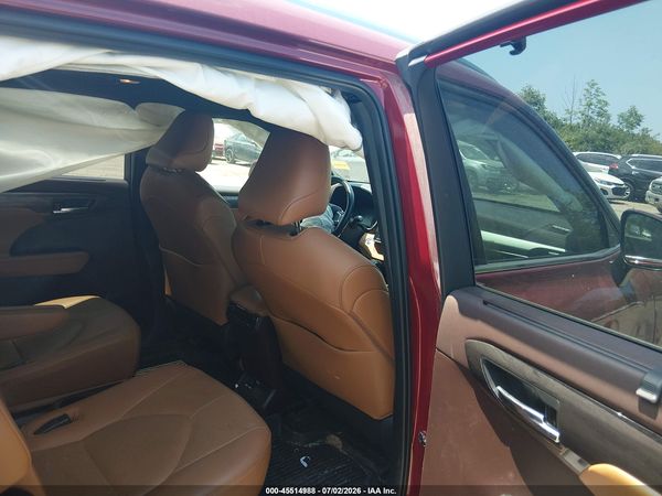 2021 TOYOTA HIGHLANDER PLATINUM
