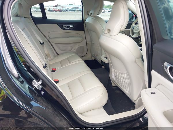 2021 VOLVO S60 T5 MOMENTUM