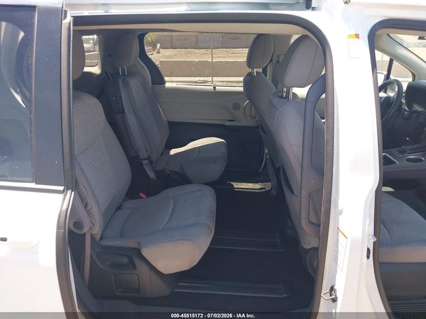 2023 TOYOTA SIENNA LE
