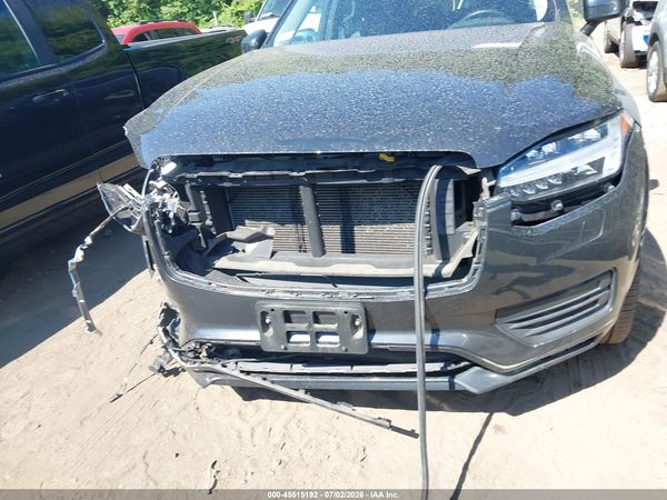 2021 VOLVO XC90 T6 MOMENTUM 6 PASSENGER