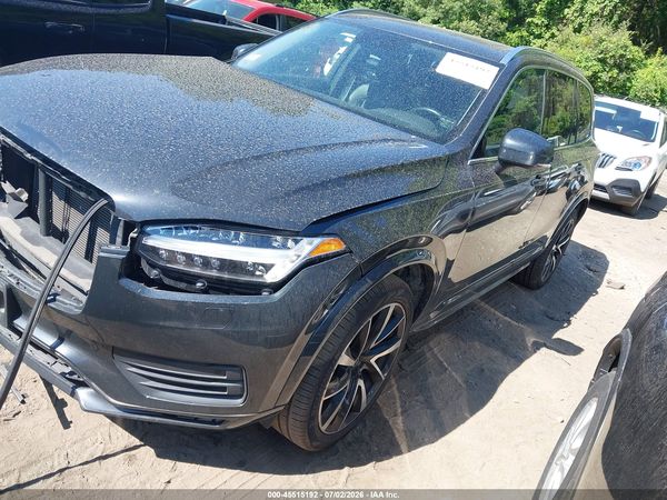 2021 VOLVO XC90 T6 MOMENTUM 6 PASSENGER