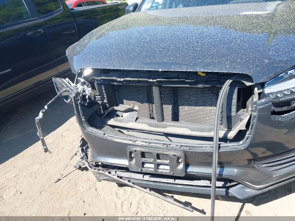 2021 VOLVO XC90 T6 MOMENTUM 6 PASSENGER