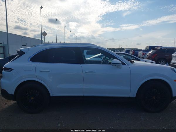 2024 PORSCHE CAYENNE