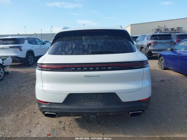 2024 PORSCHE CAYENNE