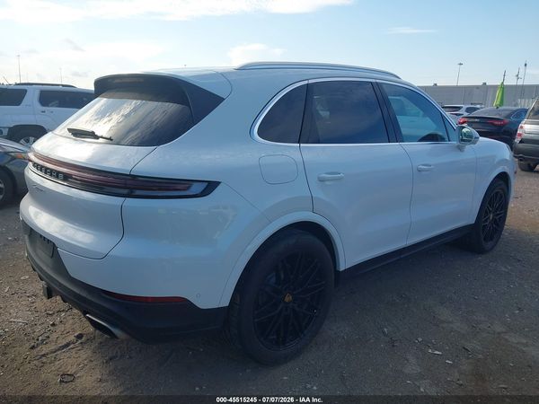 2024 PORSCHE CAYENNE
