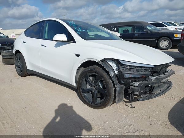 2026 TESLA MODEL Y