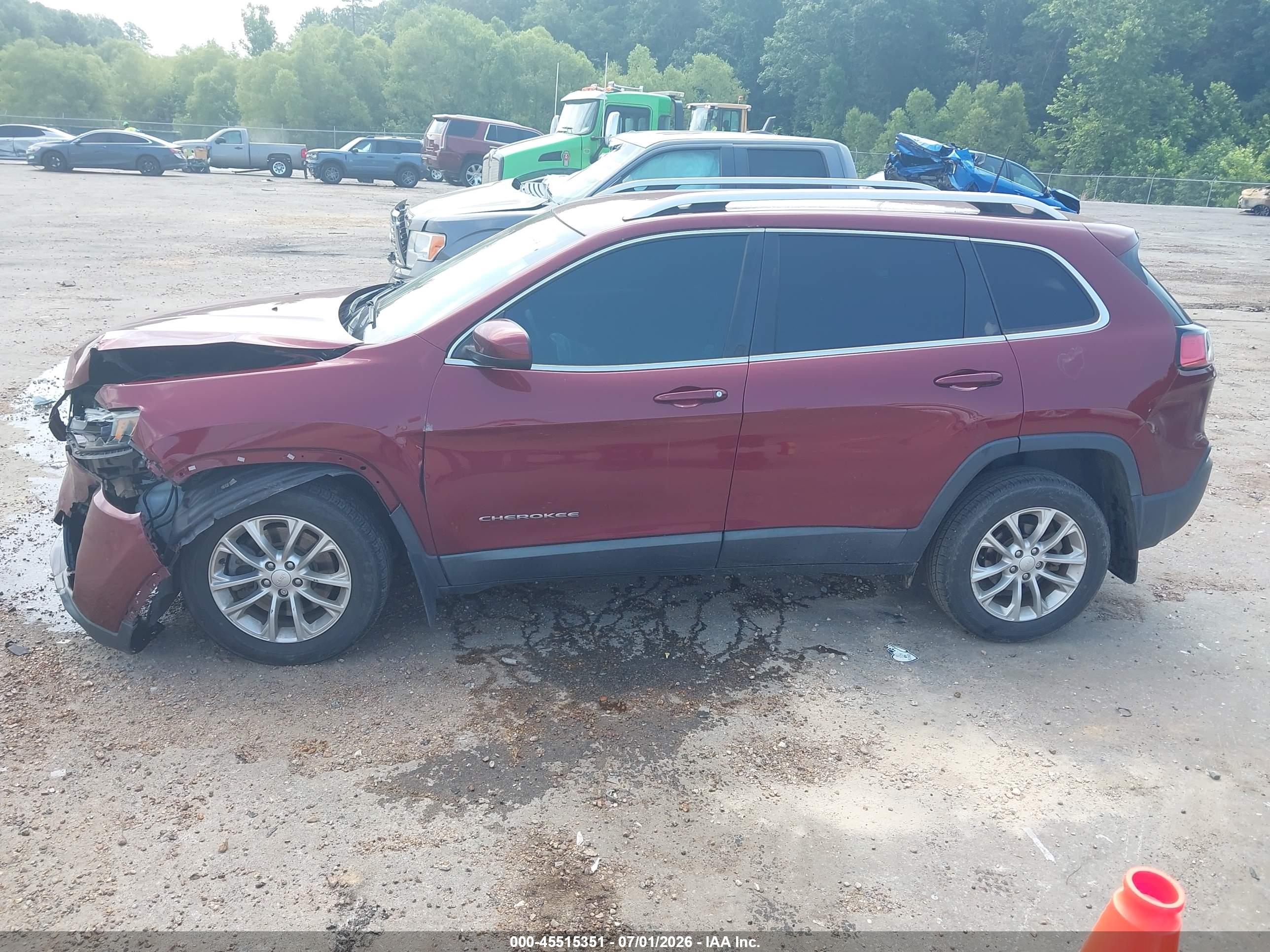 2019 JEEP CHEROKEE LATITUDE FWD