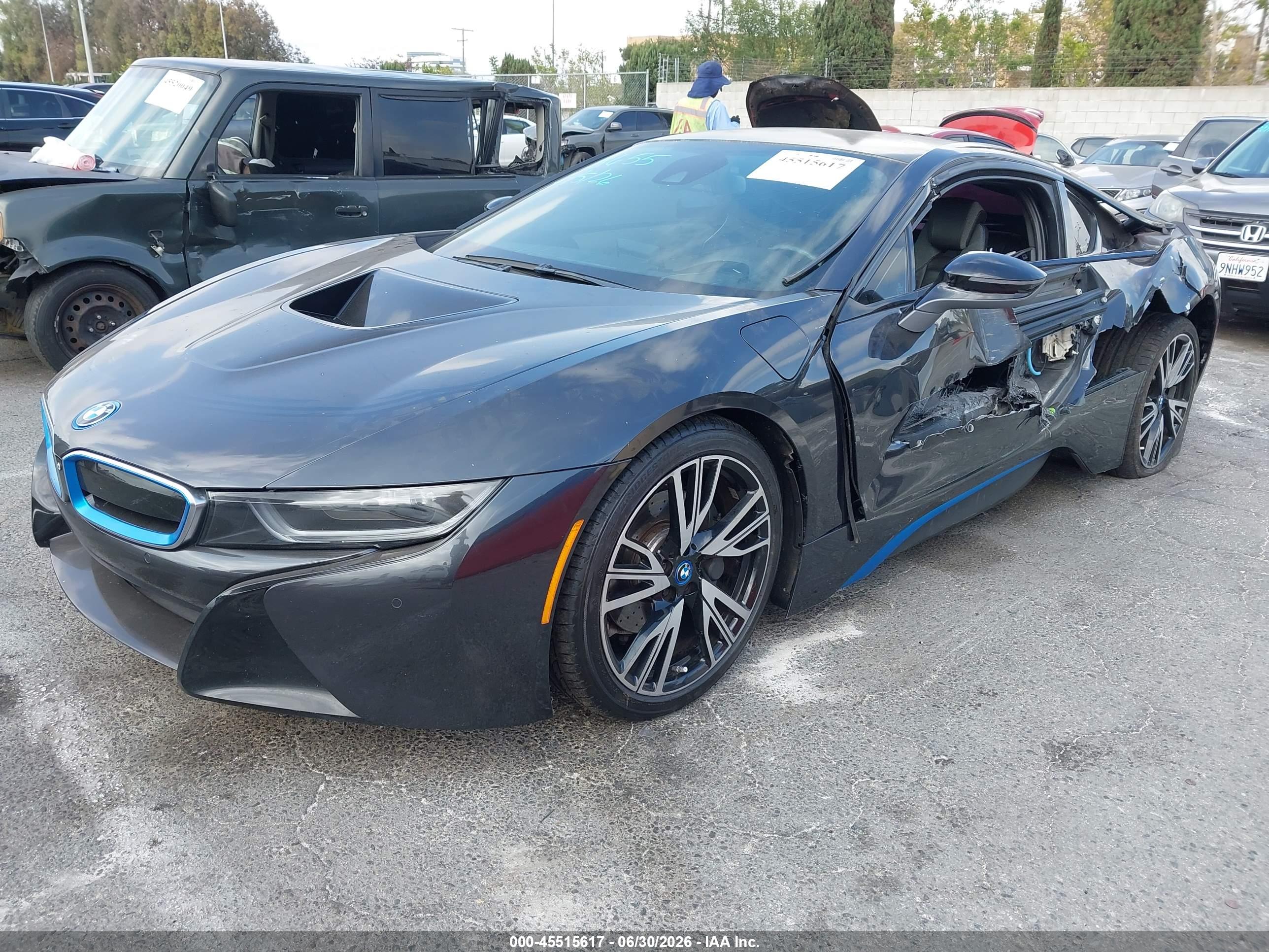 2014 BMW I8 — I2