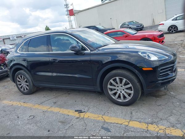 2019 PORSCHE CAYENNE S
