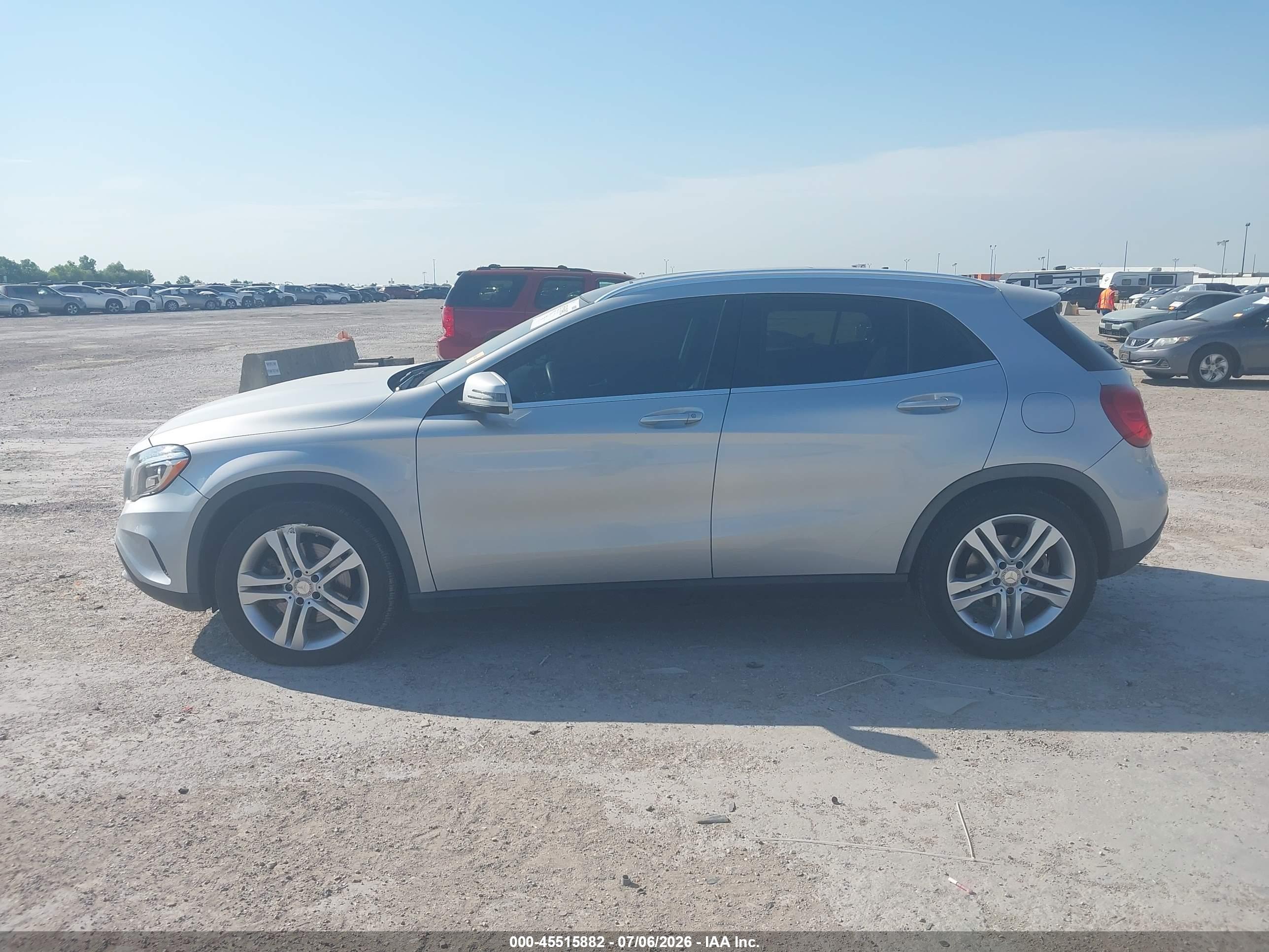 2016 MERCEDES-BENZ GLA 250 4MATIC