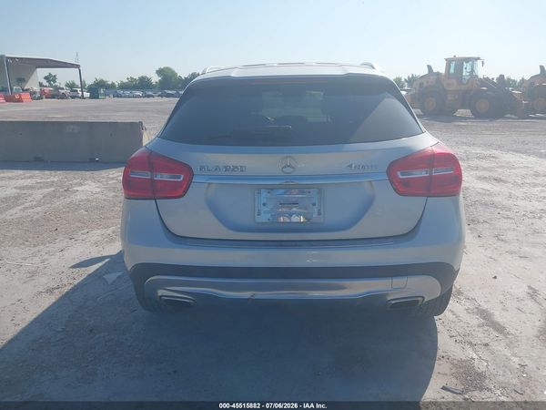 2016 MERCEDES-BENZ GLA 250 4MATIC