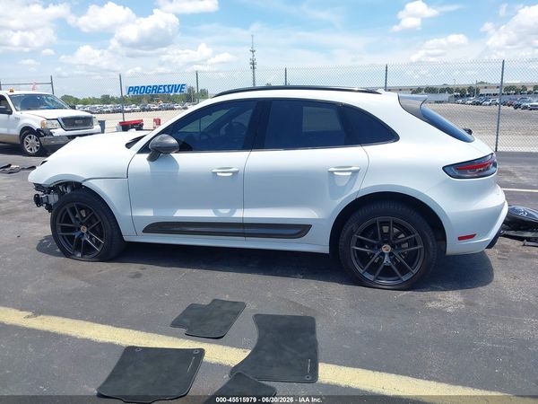 2023 PORSCHE MACAN T