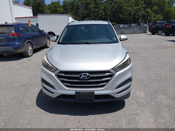 2018 HYUNDAI TUCSON SE