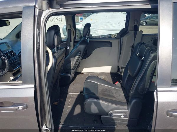2016 DODGE GRAND CARAVAN SXT — I8