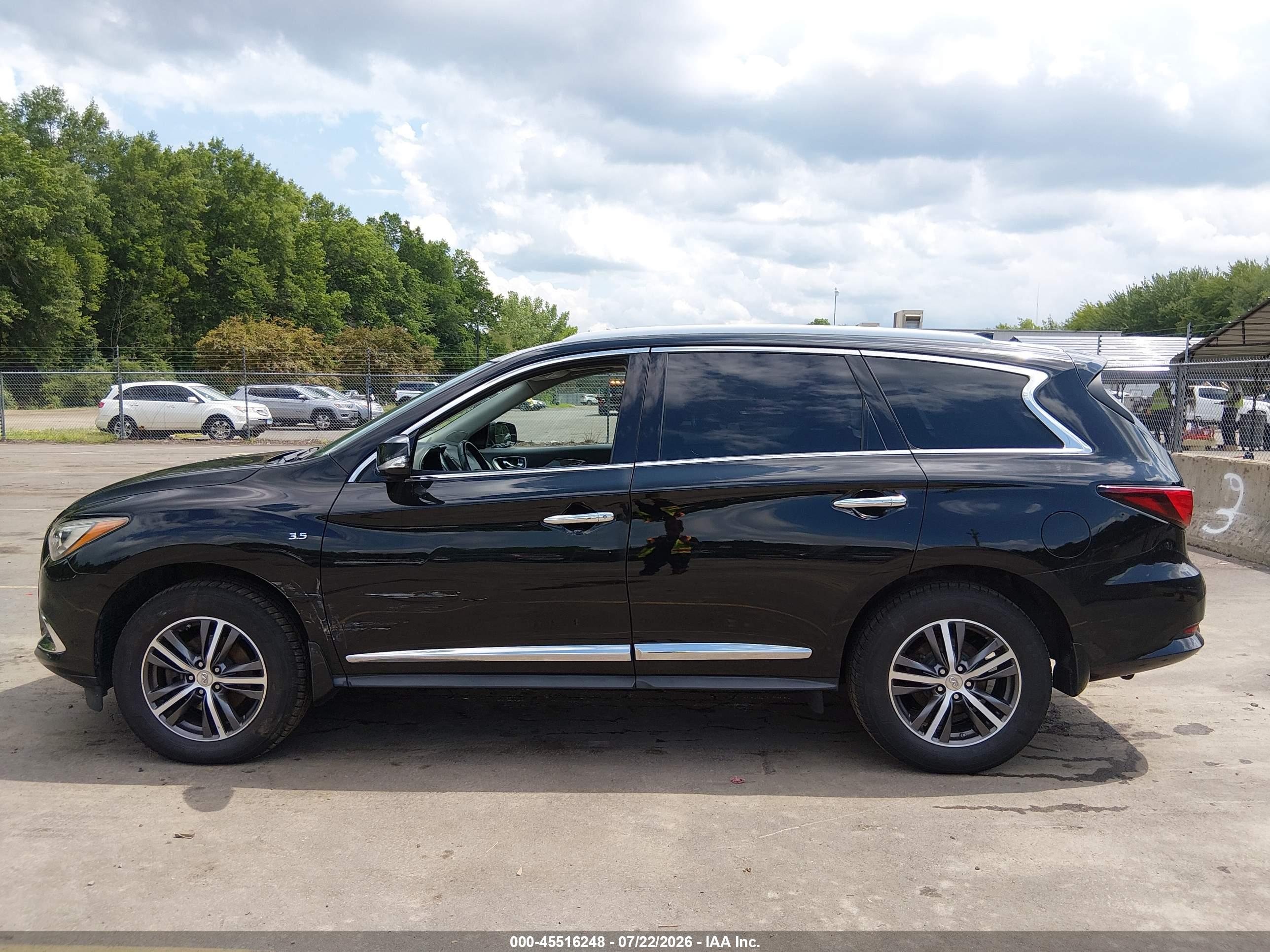 2019 INFINITI QX60 LUXE
