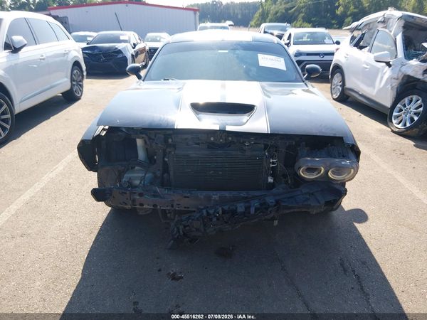 2016 DODGE CHALLENGER SRT 392