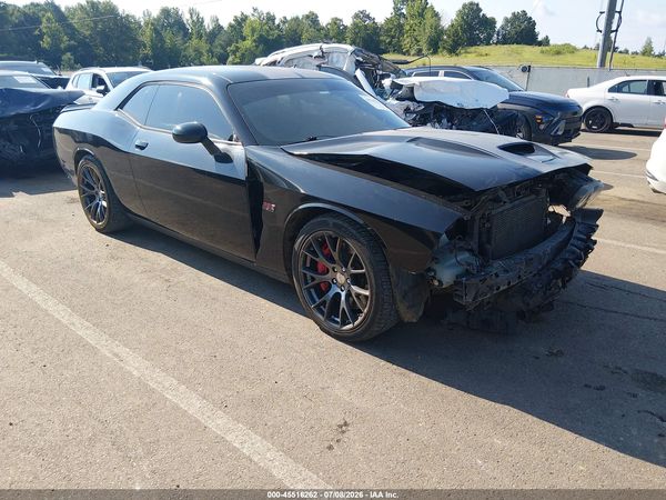 2016 DODGE CHALLENGER SRT 392