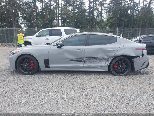 2023 KIA STINGER GT2