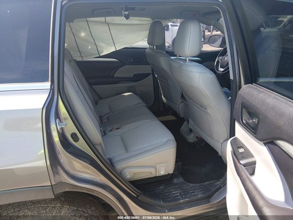 2016 TOYOTA HIGHLANDER LE PLUS V6
