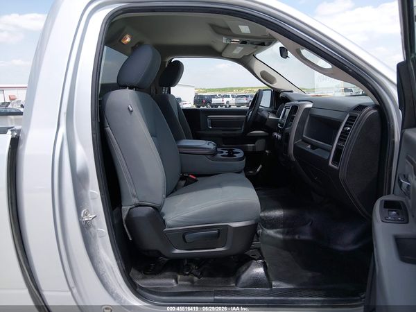 2018 RAM 1500 TRADESMAN  4X4 8' BOX