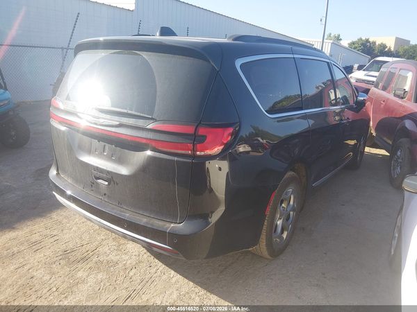 2023 CHRYSLER PACIFICA — I4