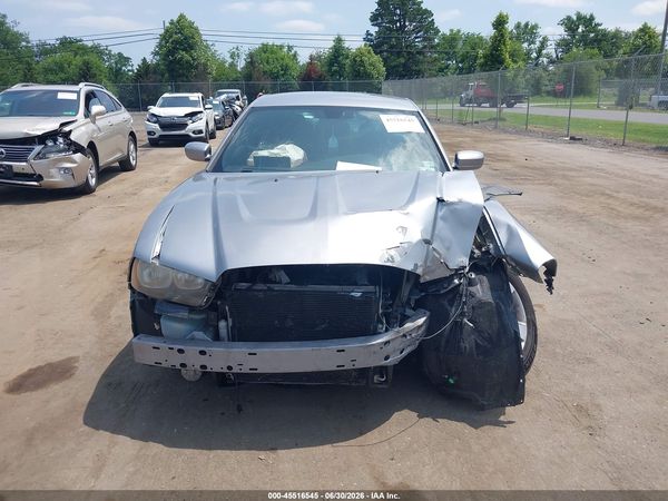 2013 DODGE CHARGER SE