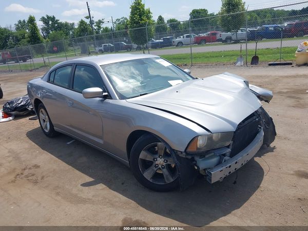 2013 DODGE CHARGER SE